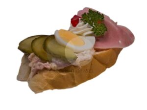 1 ks Šunkový chlebíček s vlašským salátem